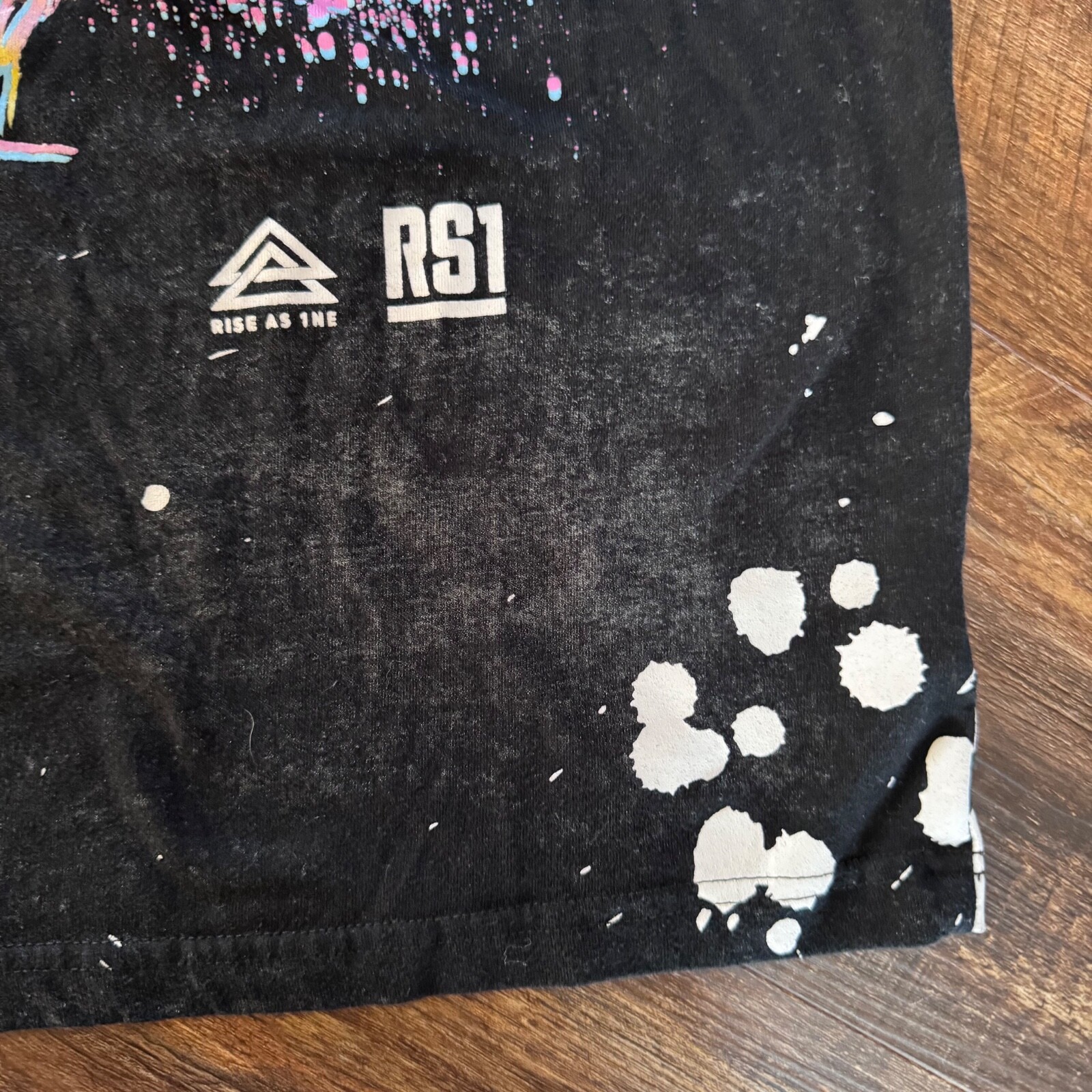 Rise as 1ne Men’s Nelson Mandela T Shirt Size SMALL Black with Splatter Design gallery