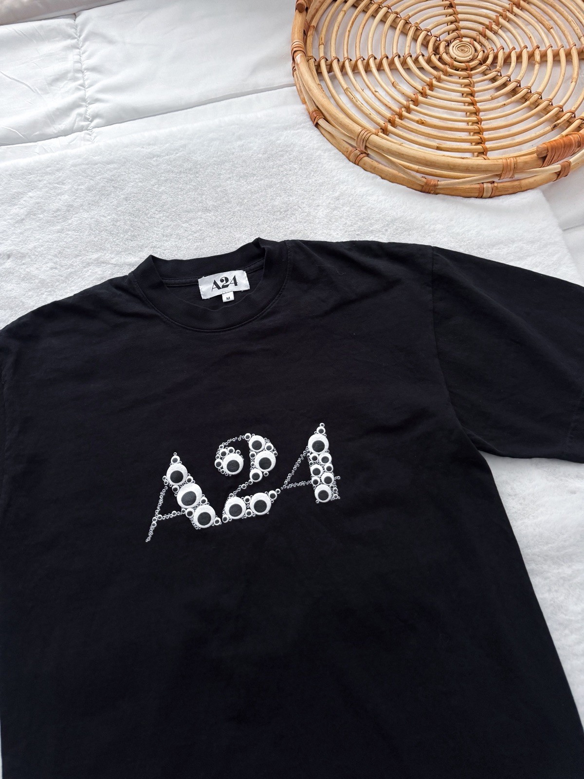A24 Everything Everywhere All At Once Googly Eye Puff Print T-shirt Men’s M gallery