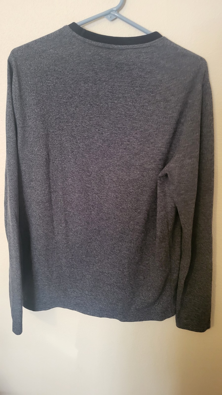 Michael Kors Mens L Sleeve t shirt Sz M Blue Logo Party work money 29 in L 22 A gallery