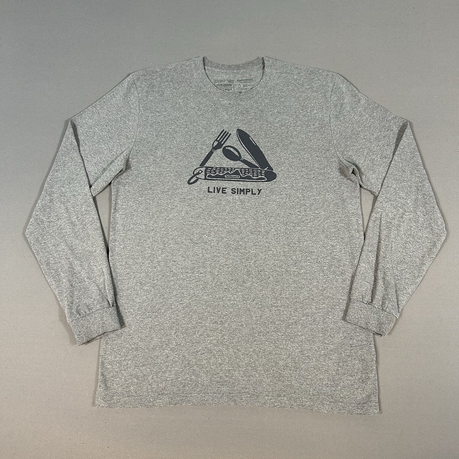 Patagonia Shirt Mens Medium Gray Long Sleeve Live Simply Responsibili Tee