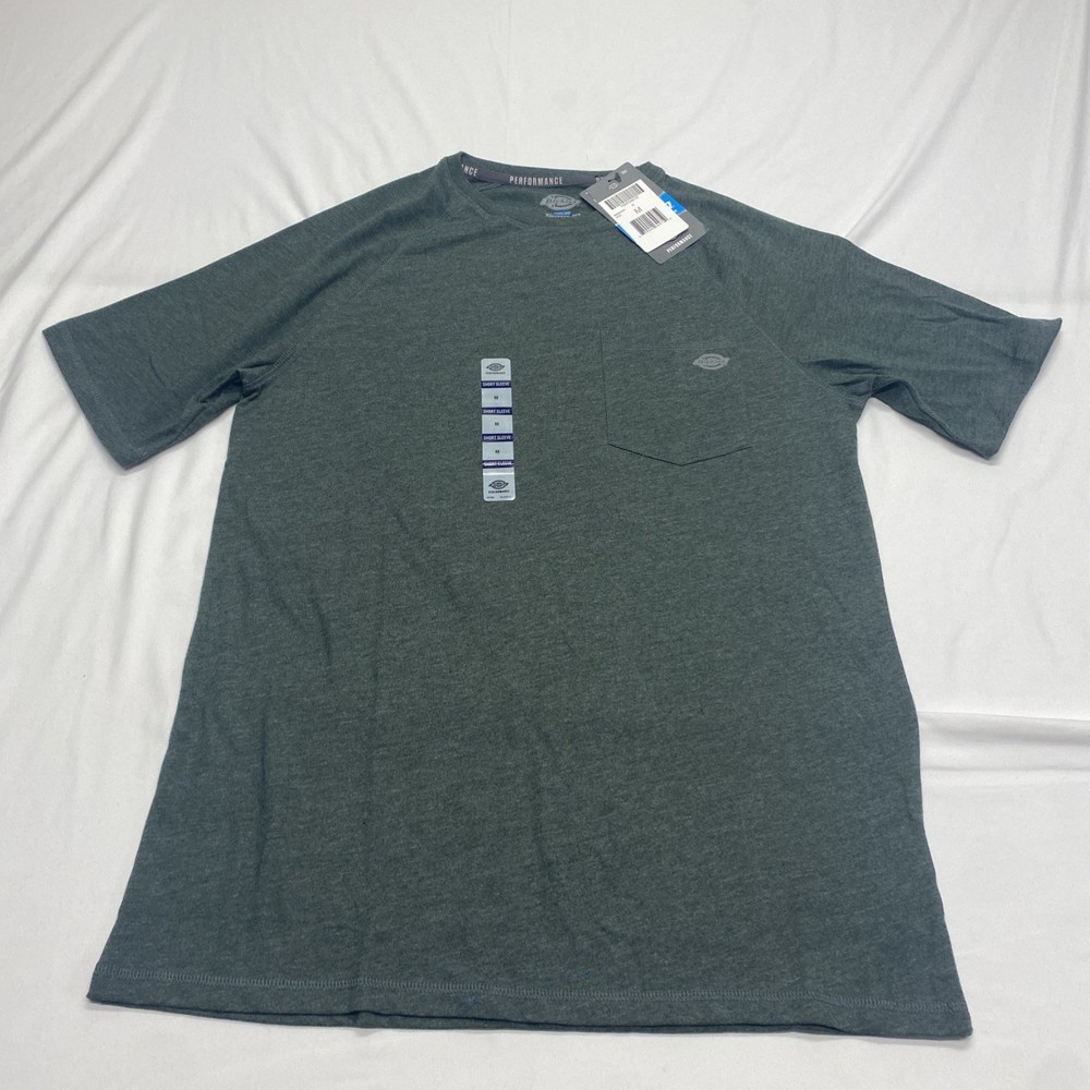 NWT Dickies Temp-iQ Cooling Performance Pocket T-Shirt Size Medium! Brand new!