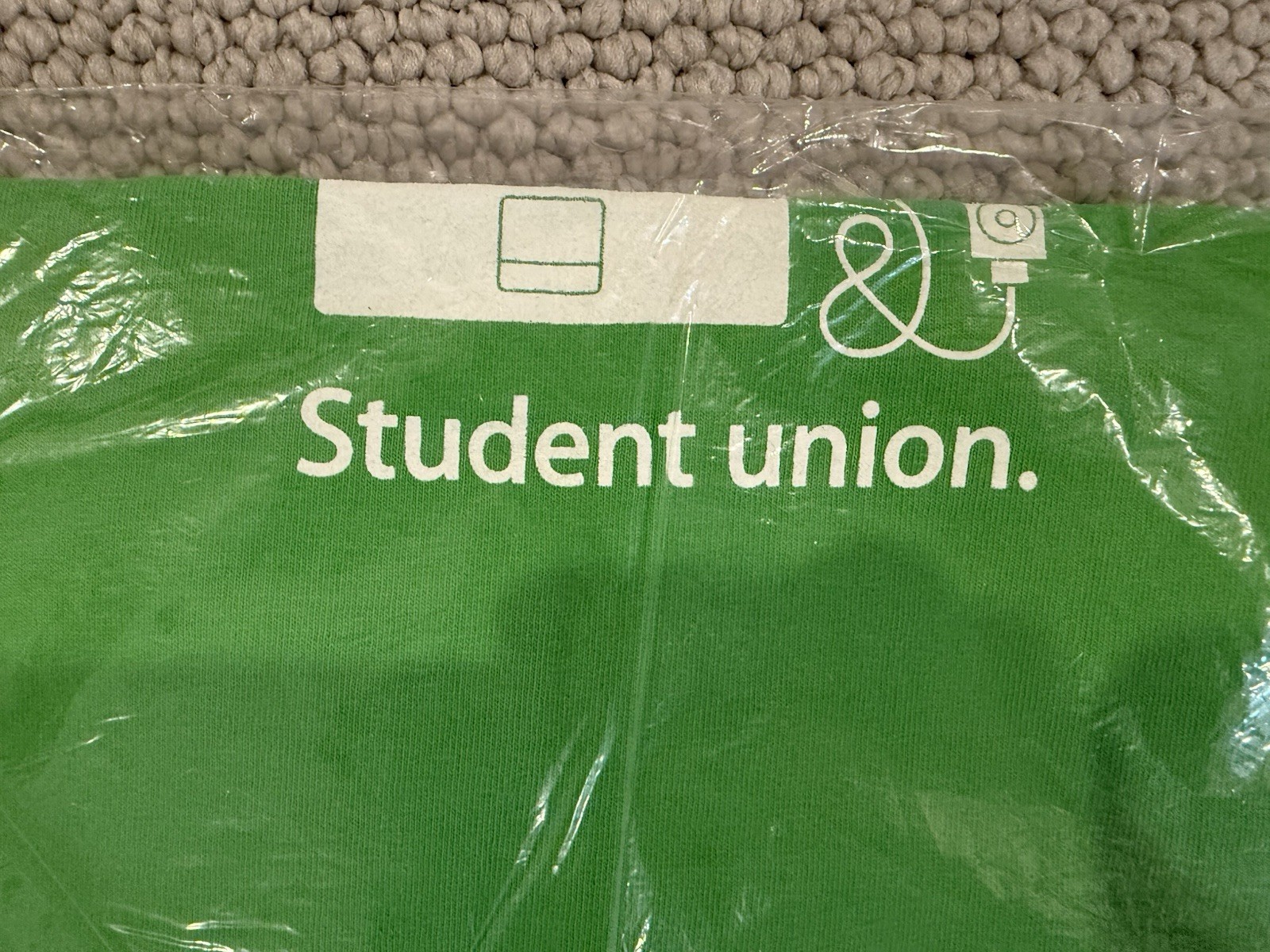 Apple Store “Student Union” Green 2006 Employee T-Shirt (Size S) NEW! SEALED! gallery