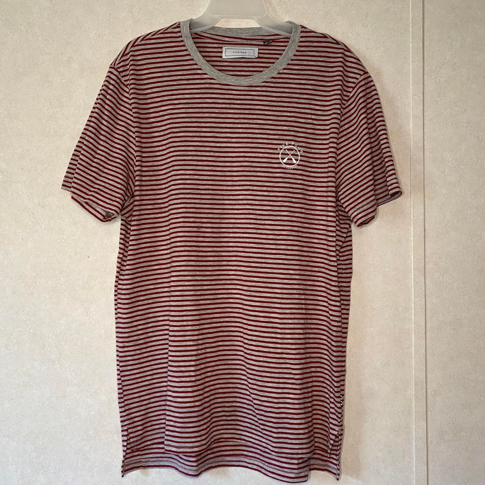 Five Four Mens Round Neck Short Sleeve T Shirt Gray and Red Striped Size Medium