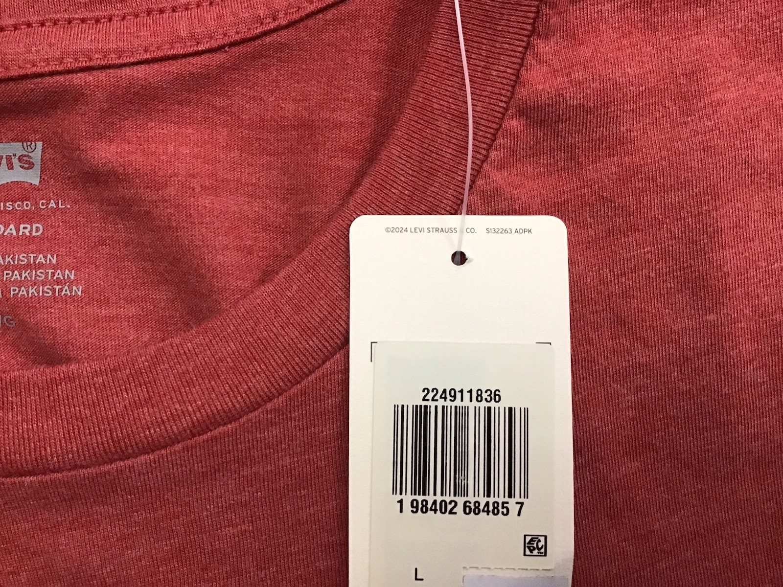 New Mens Levi's Strauss Standard Fit Graphic T-Shirt DUSTY RED Size Large gallery