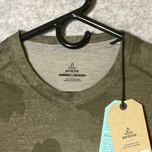 Prana T-Shirt Men's XS Rye Harbor Camo Short Sleeve NWT $45. gallery