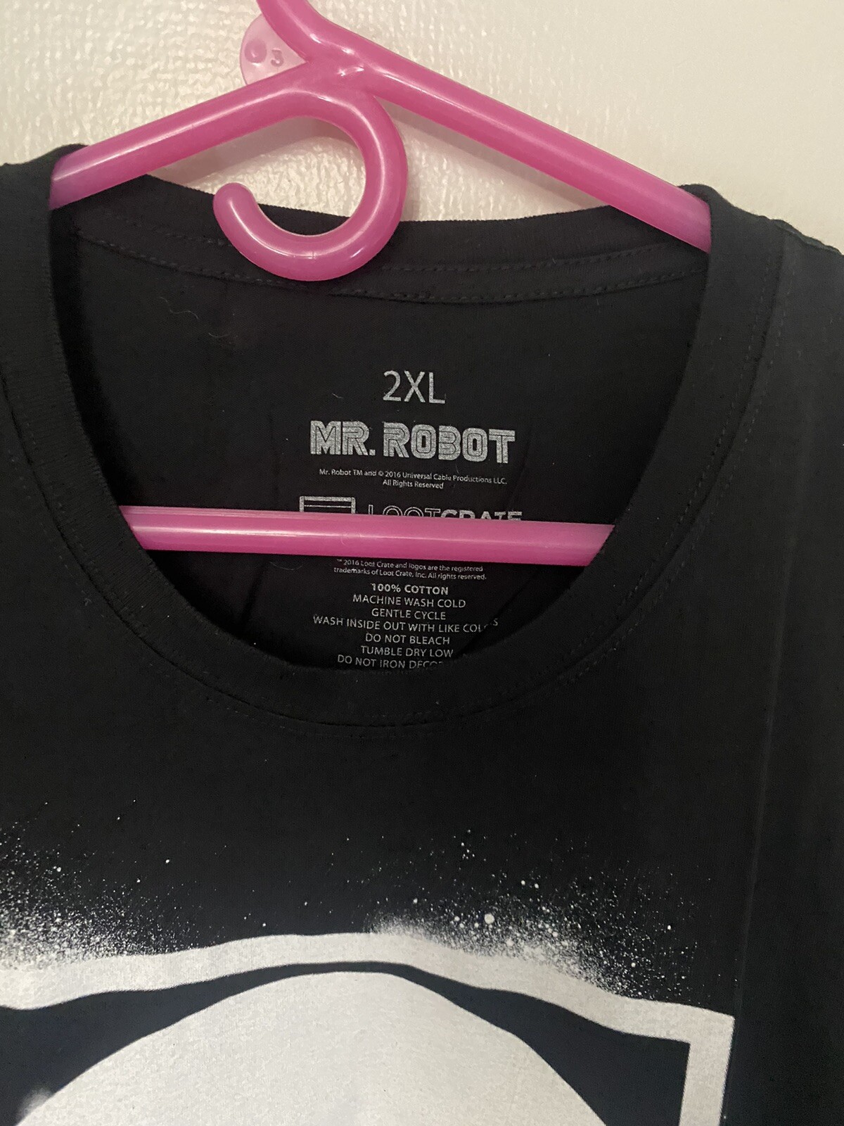 Mr. Robot Shirt Size 2XL Hanger Not Included gallery