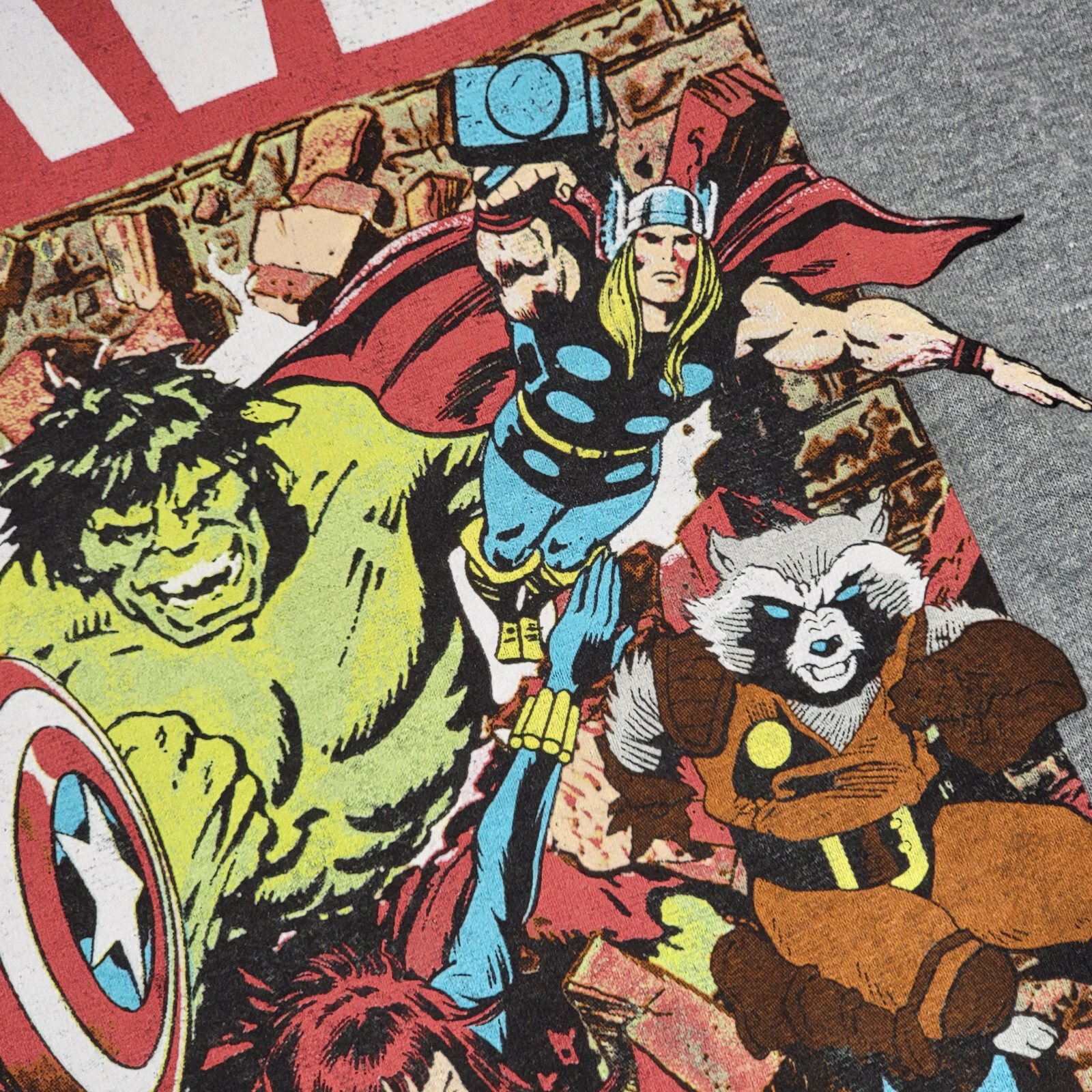 MARVEL COMICS Shirt Mens Large Gray Golden Age Avengers HULK CPT AMERICA NWT gallery