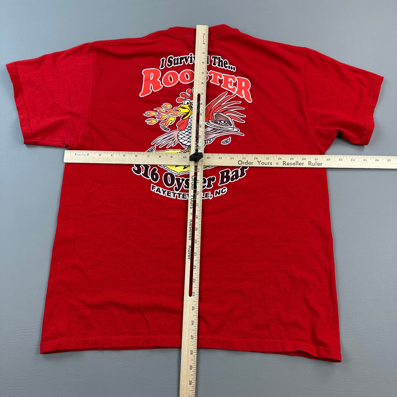 Vintage Delta Pro Weight Shirt Mens Large Red 316 Oyster Bar NC Pocket Tee Y2K gallery
