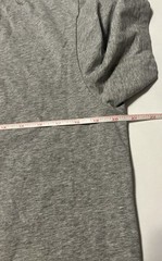 Buttoned Down Men’s Medium Gray Vneck Solid Color Shirt