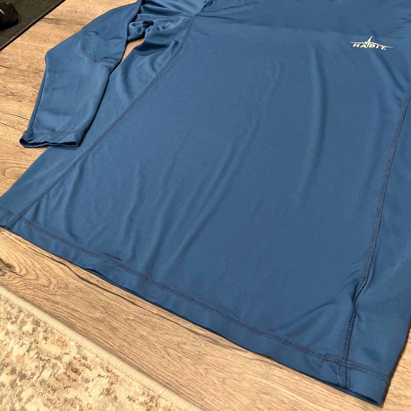 Habit Shirt Mens Medium Blue 40+ Solar Factor Hooded Long Sleeve Pullover gallery
