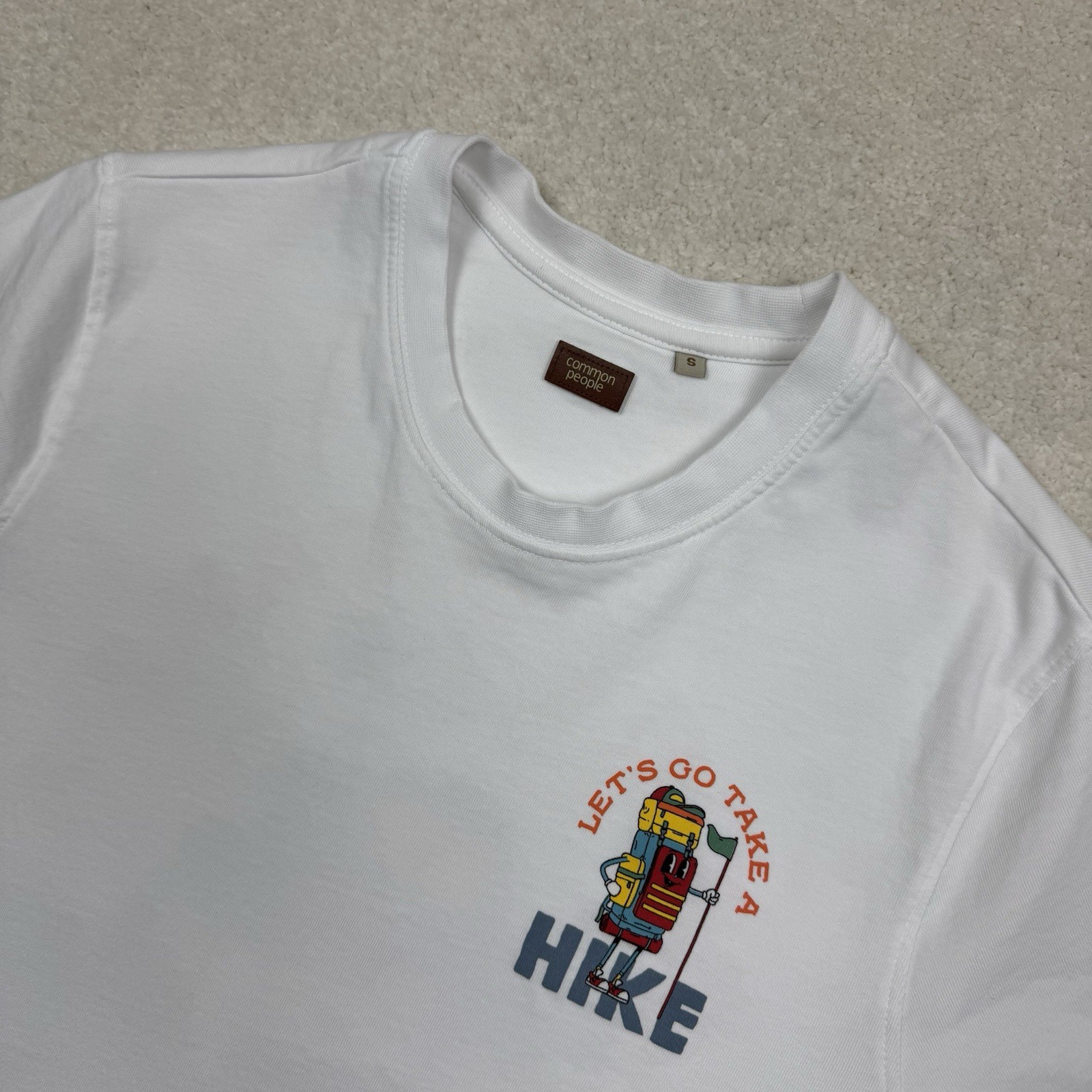 Common People Take a Hike Heavyweight Graphic Logo Tee Men’s S Crew Neck White gallery