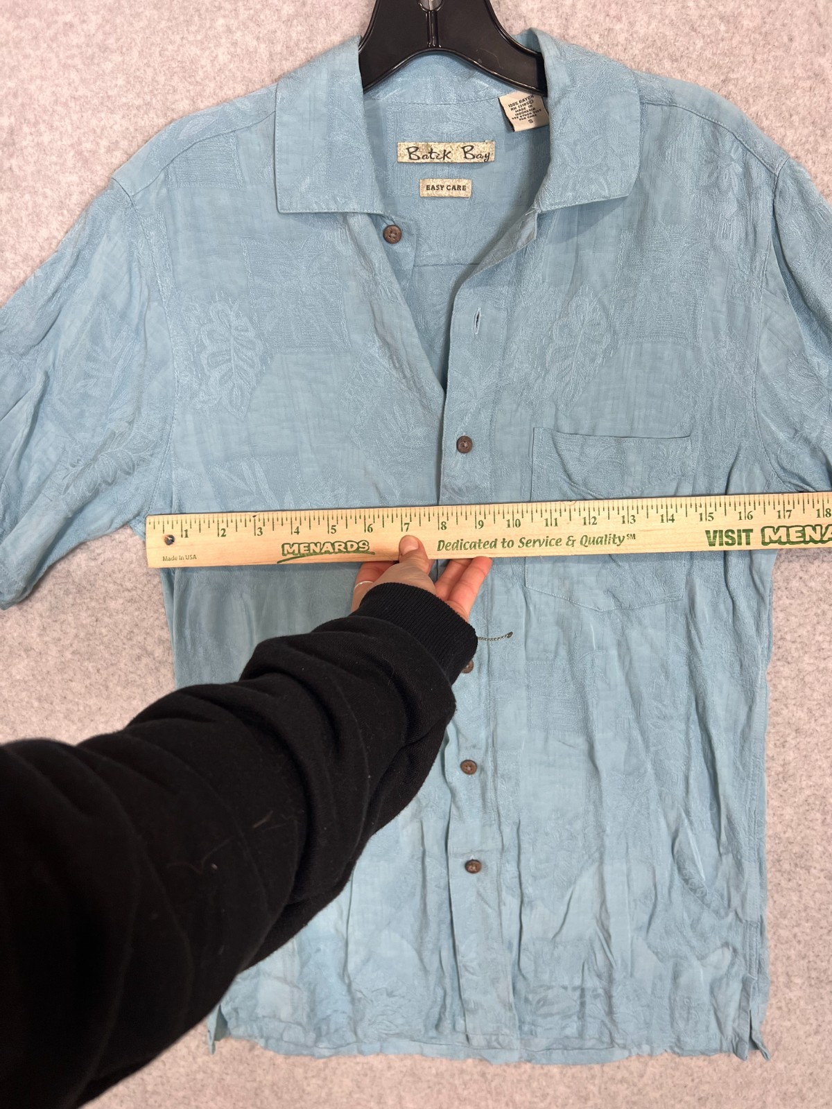 Men's Batik Bay Easy Care Blue Short Sleeve Button Down Shirt Size Small gallery