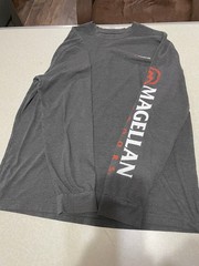 MEN’S SIZE LARGE : MAGELLAN GRAY LONG SLEEVE FISHING SHIRT – LOGO ON SLEEVE