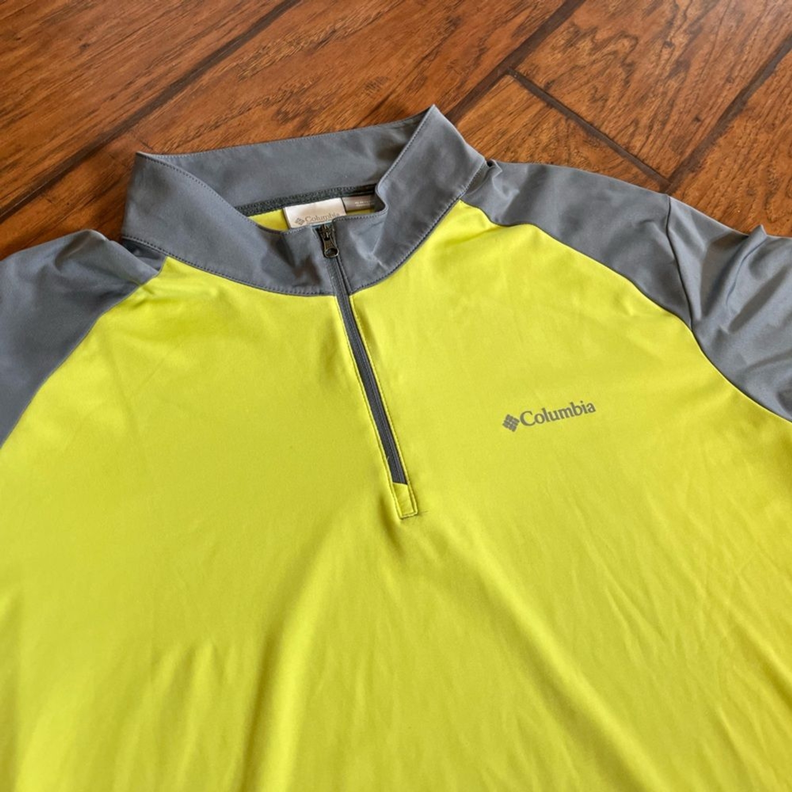 Columbia long sleeve Tee mens XL Omni Wick 1/4 zip shirt yellow gray performance gallery