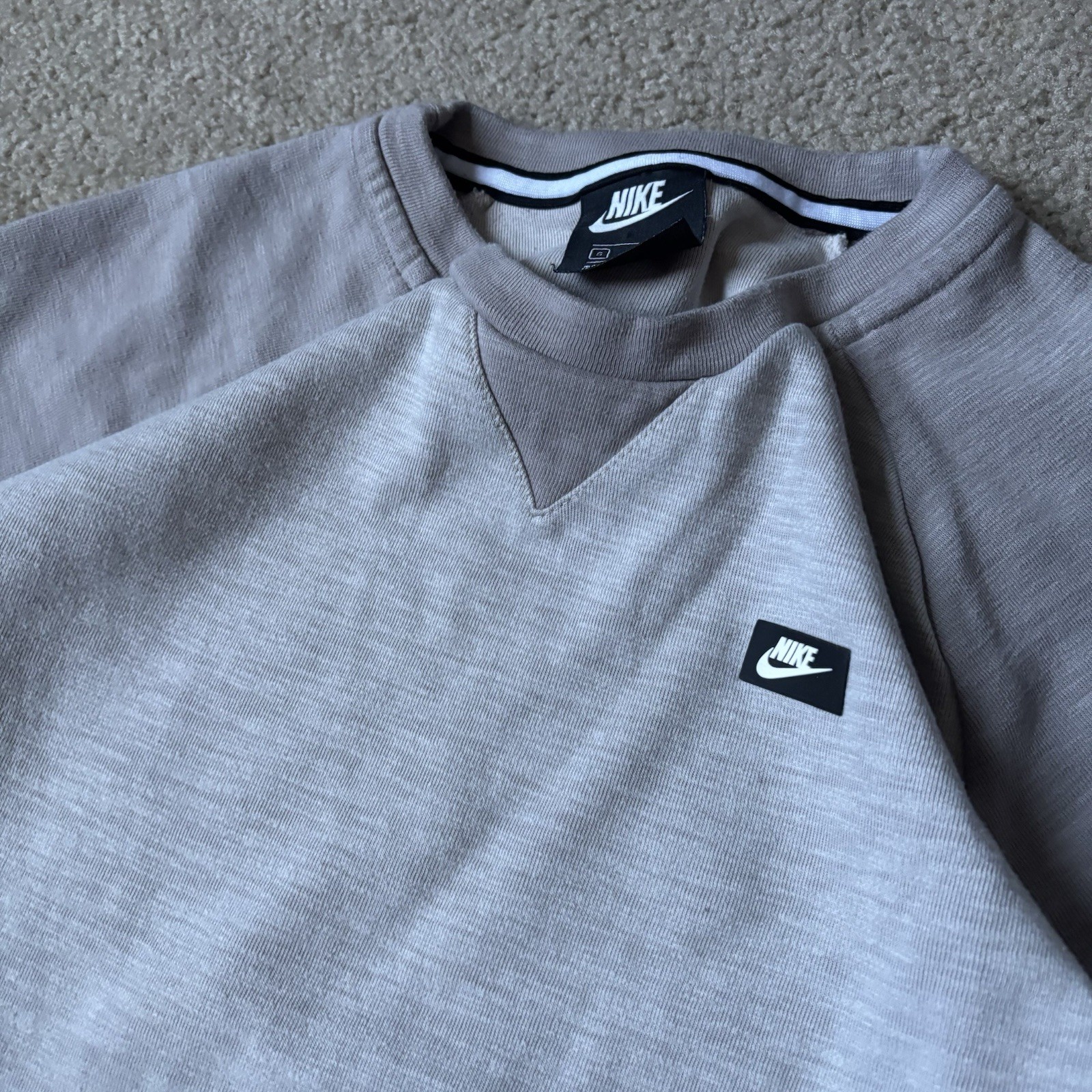 Men's Nike Cream Sweatshirt With Kangaroo Pocket Size Small Y2K Cold Gear gallery