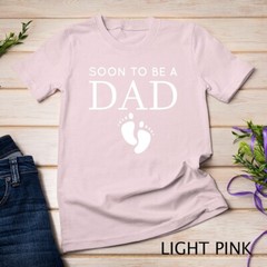 Mens Classic Dad Established Est 2023 Girl Newborn Gifts Daddy Unisex T-shirt
