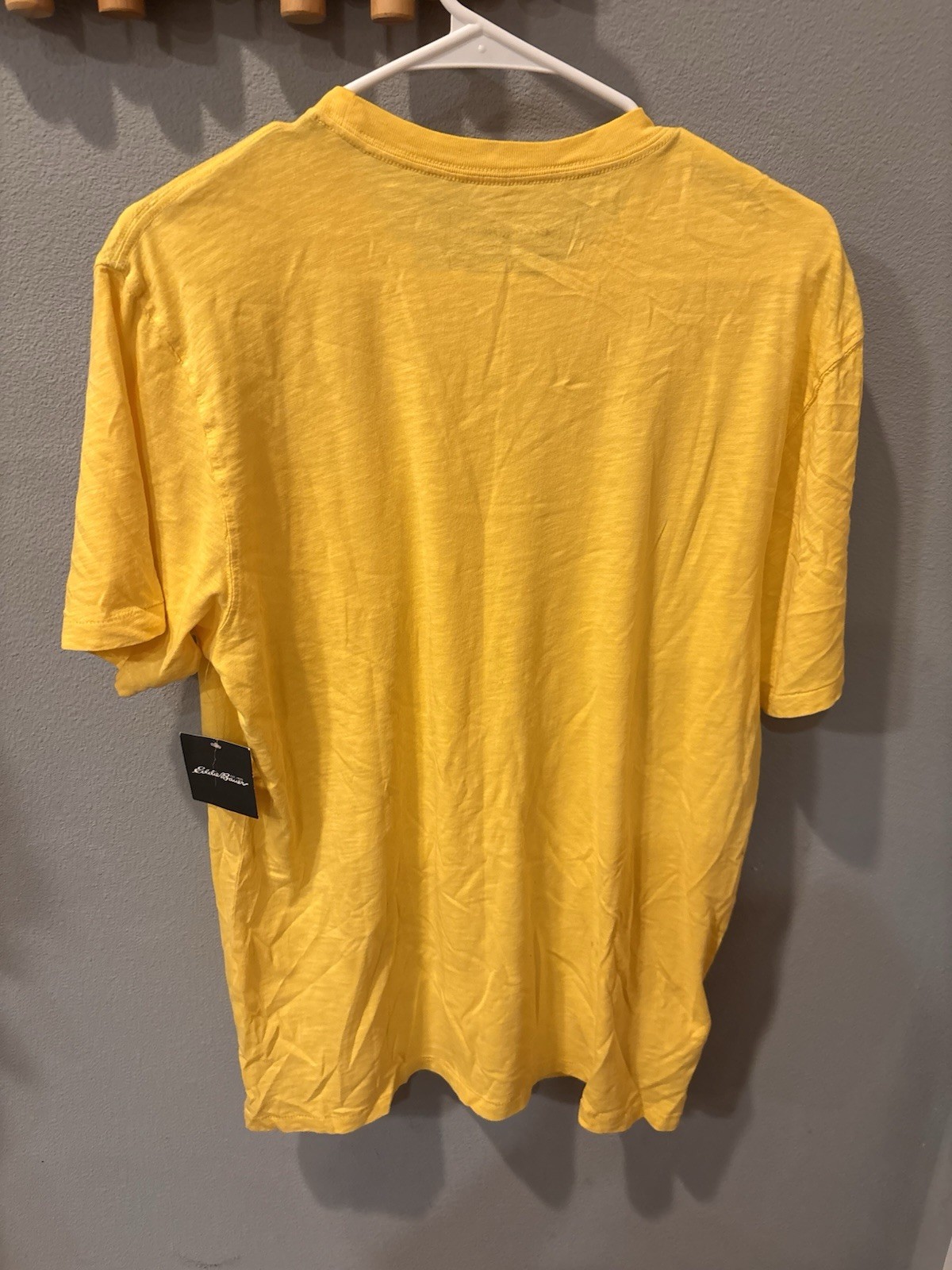 Eddie Bauer Mens Small Yellow Pocket T Shirt 100% Cotton Crew Neck NWT gallery
