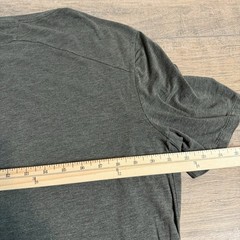 On Cloud Mens Active-T Shirt Large Olive Green Lightweight Soft 37% Modal B9