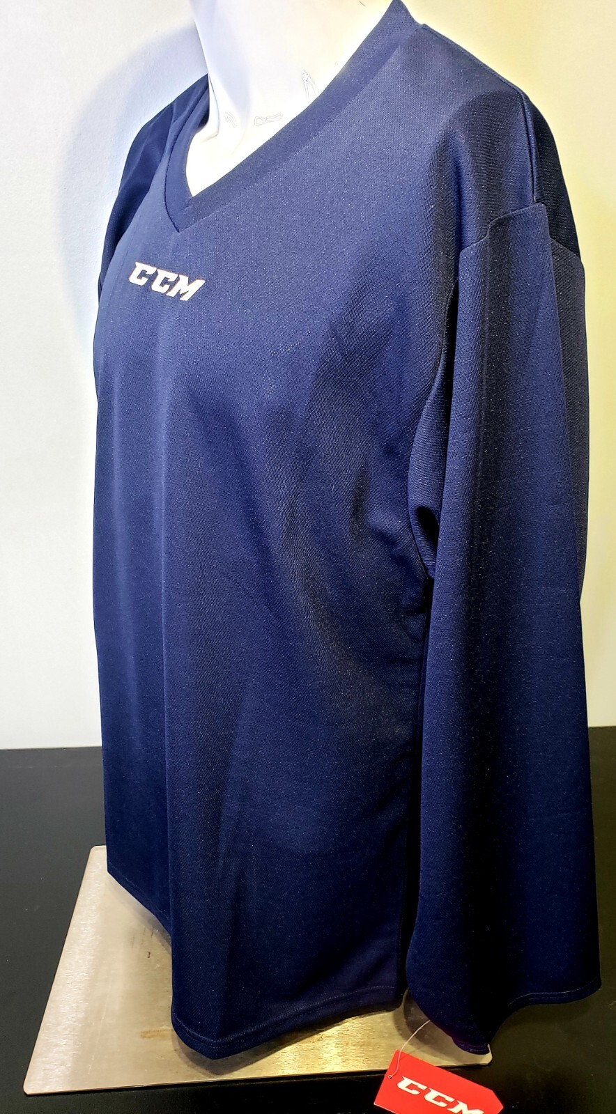 CCM Hockey Mens Shirt Size Small Blue Long Sleeve Pullover gallery