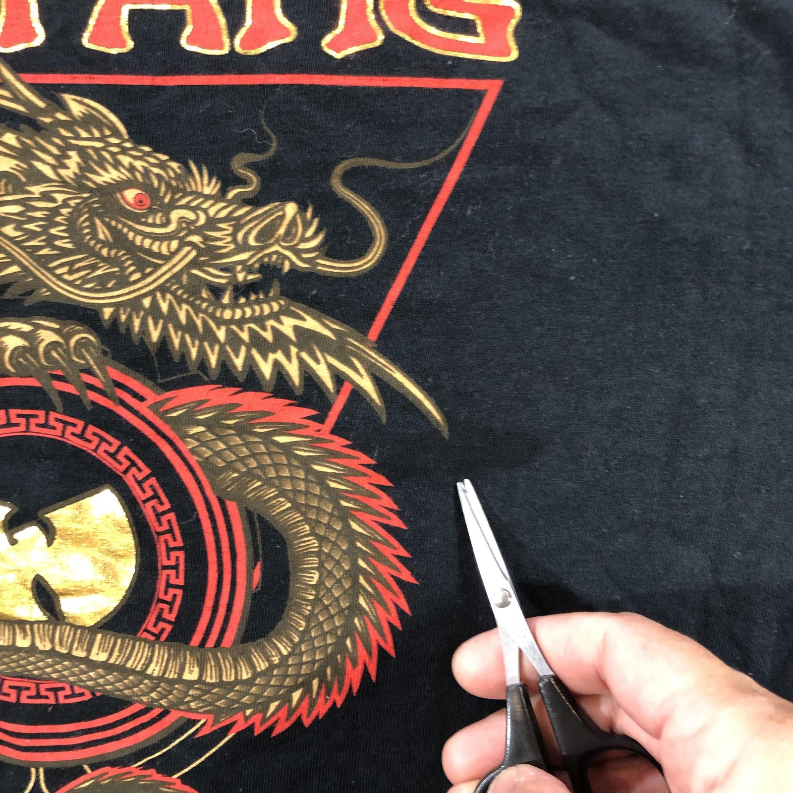 Wu-Tang Shirt Mens Medium Black Dragon Staten Island Graphic Hip Hop Tee gallery