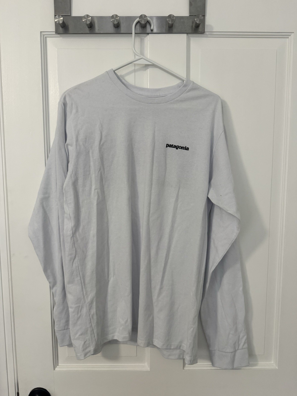 Patagonia P-6 Logo Responsibili-Tee Men’s Long Sleeve Graphic Crew White S gallery