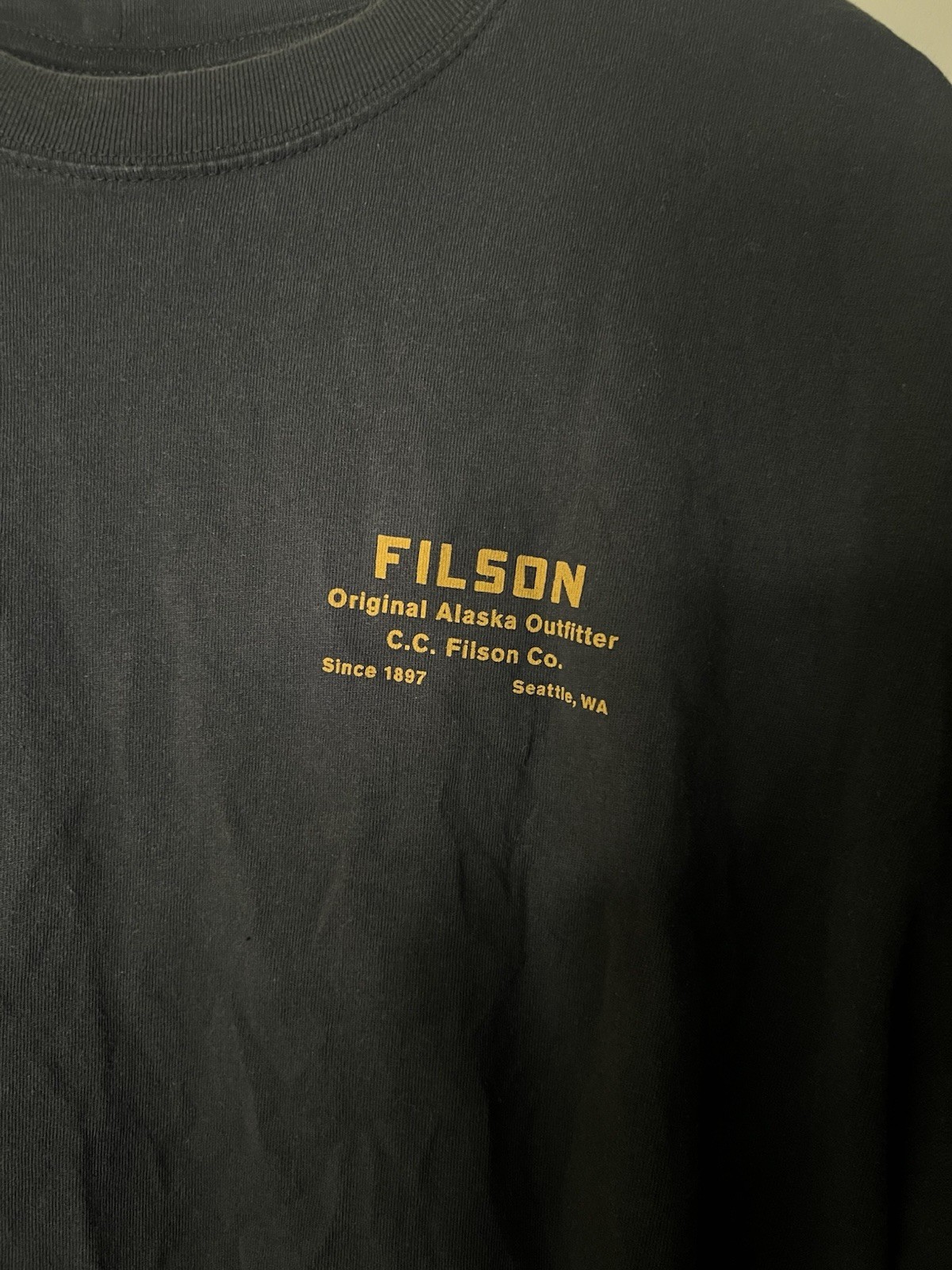 CC Filson Original Alaska Outfitter T Shirt Size 2XL *FLAW* gallery