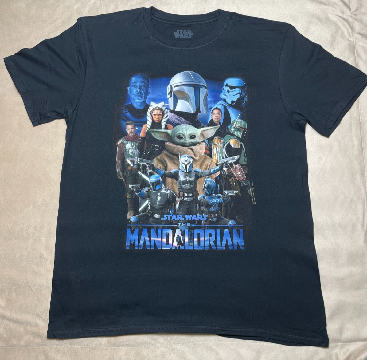 Star Wars Mandalorian Collage Tshirt Large Black T-Shirt NEW Grogu (baby yoda)