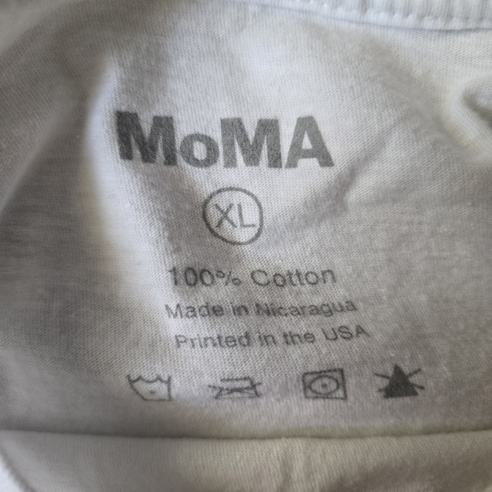 Museum Of Modern Art (MoMa) Naoki Yoshimoto Design White T-shirt XL Streetwear gallery