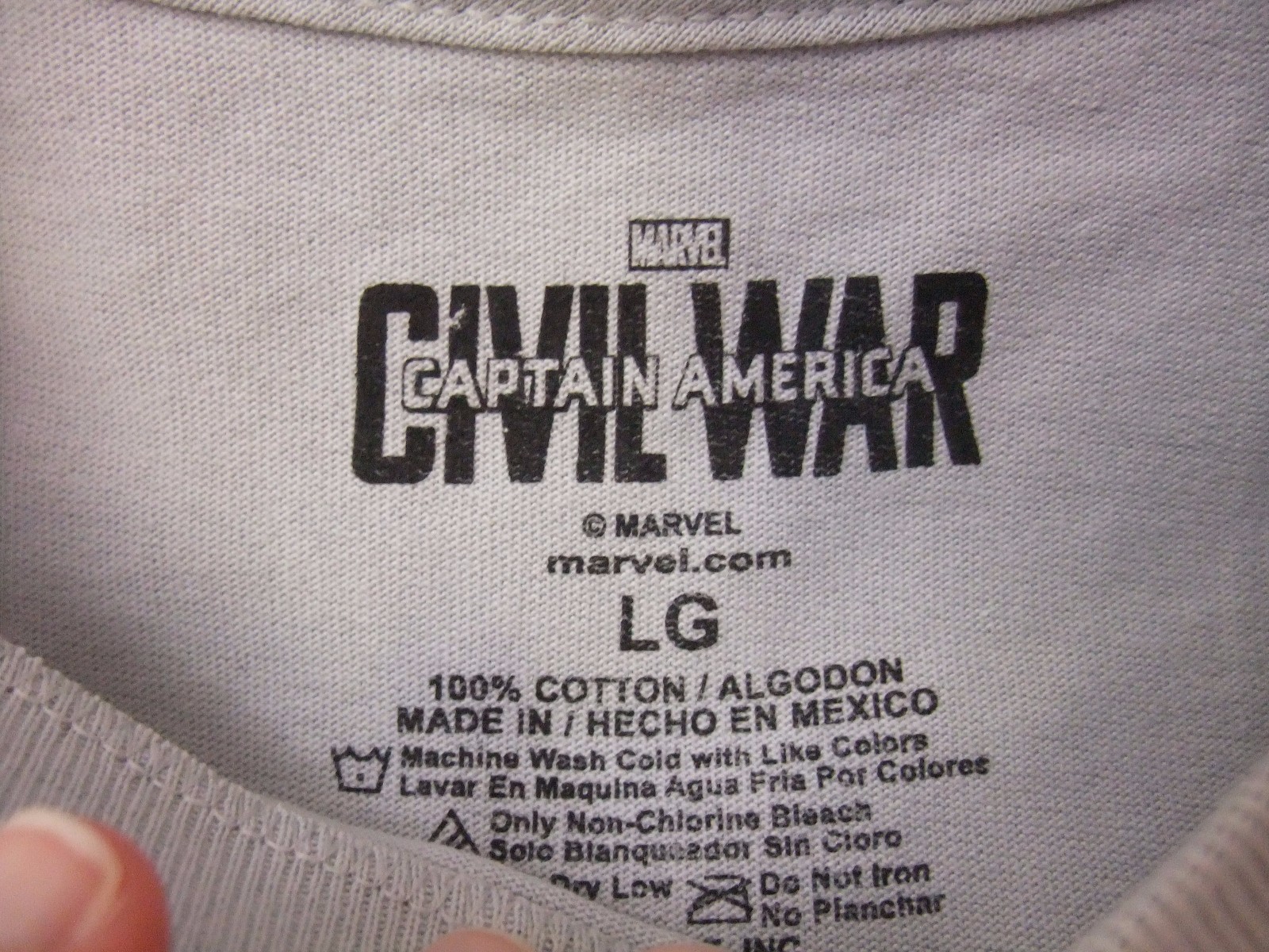 Marvel Captain America Civil War Choose A Side Adult T-Shirt Size Large--NWT gallery