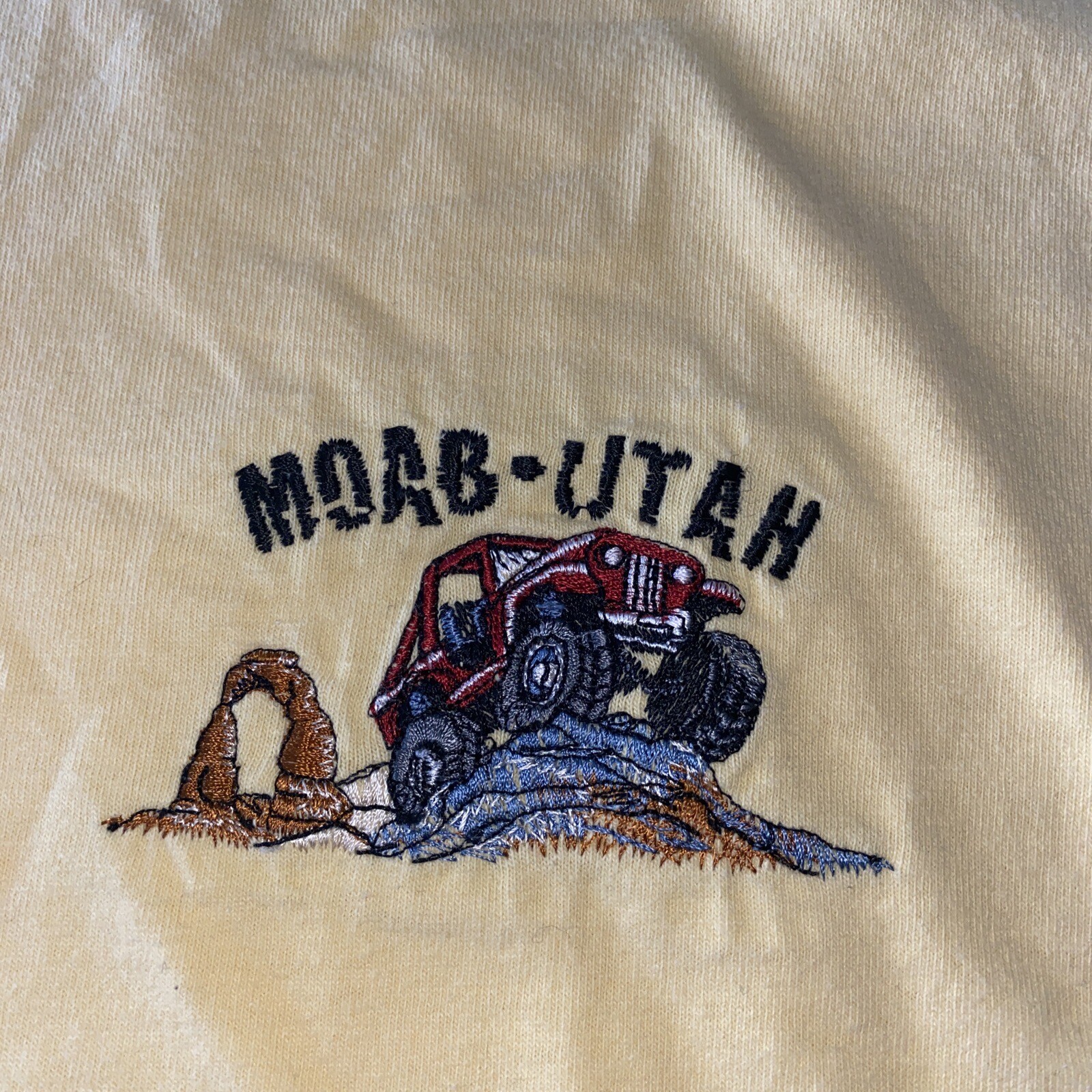 Moab Utah T Shirt 4×4 Off Road Rock Climbing Truck Mud Yellow Embroidered XXL