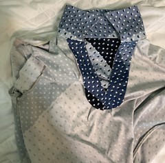 Alan Stuart VTG Size Medium Abstract Shirt Blue Polka Dot V-Neck Collar Pullover