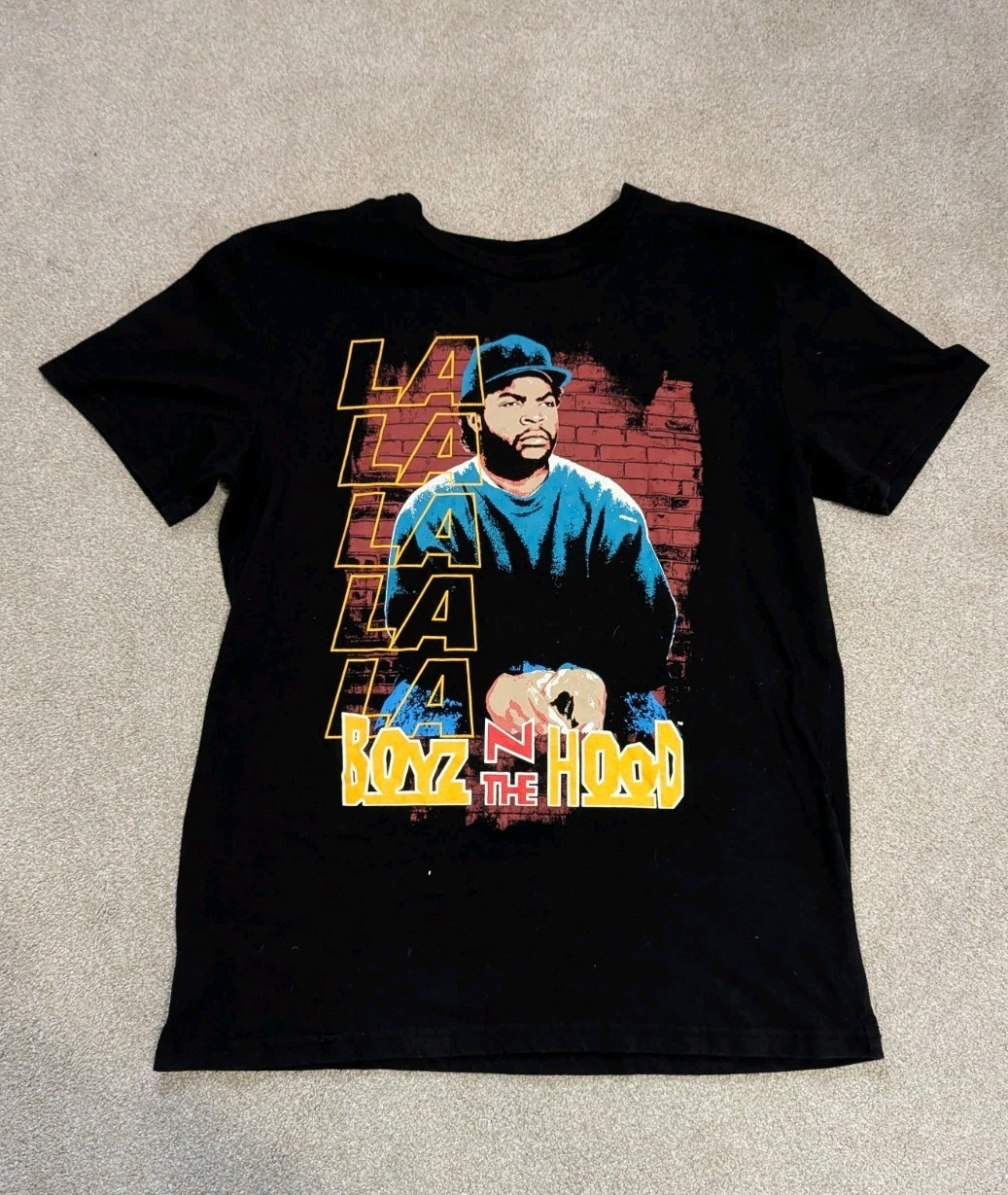 Many Assorted Graphic T-shirts, Various Sizes. gallery