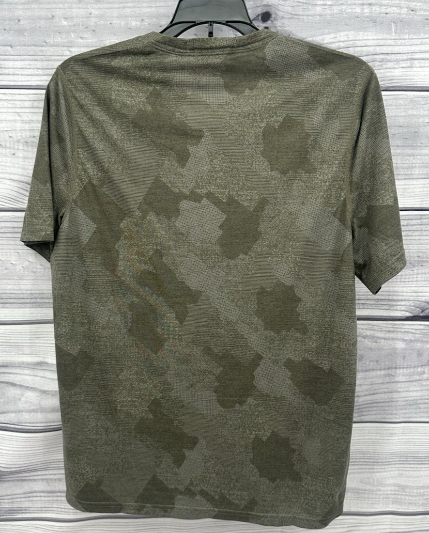 PRANA PROSPECT HEIGHTS GRAPHIC CAMO SHORT SLEEVE PERFORMANCE SHIRT Mens Size XS gallery