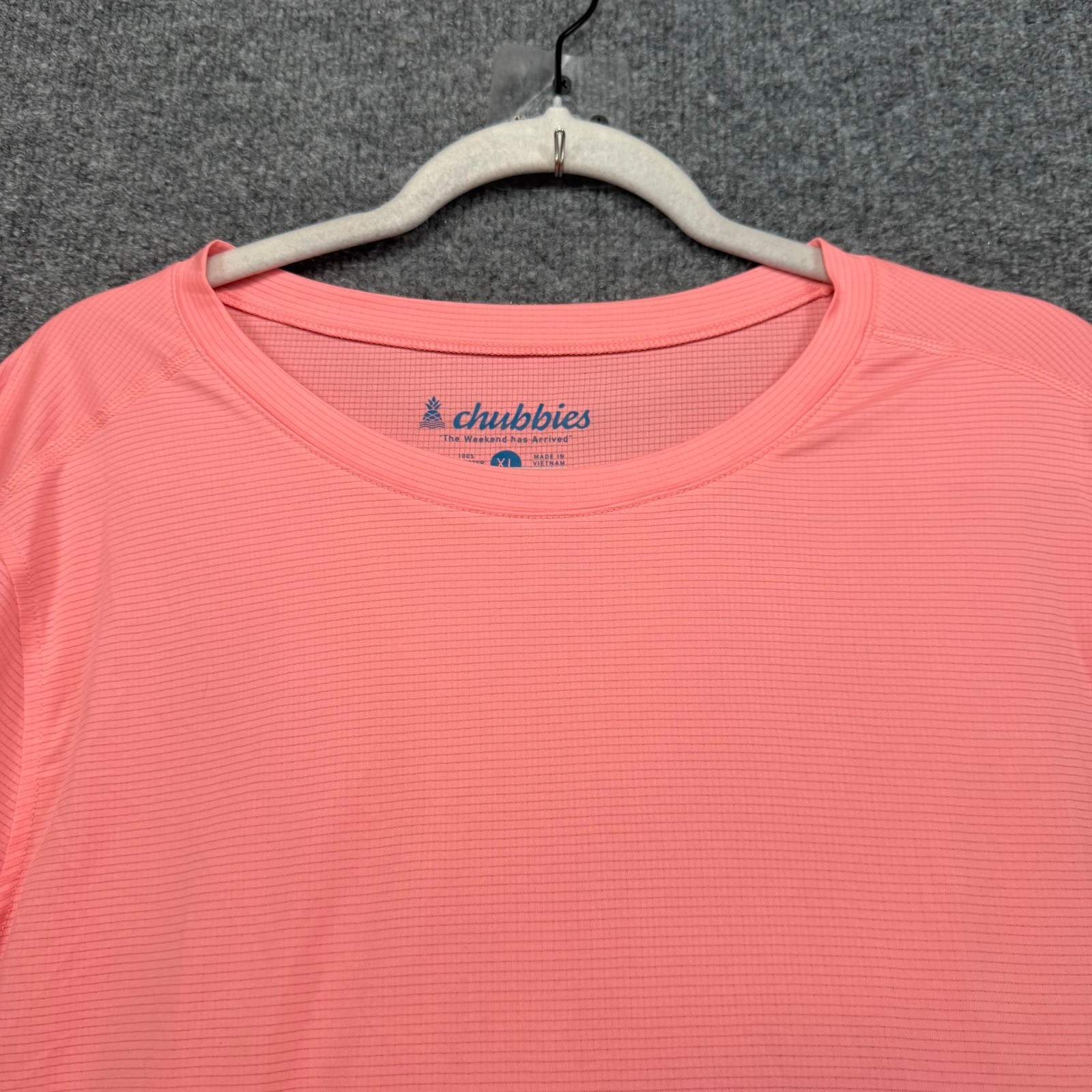 Chubbies Tshirt Mens XL Pink Performance Microstripe Short Sleeve Active Top gallery