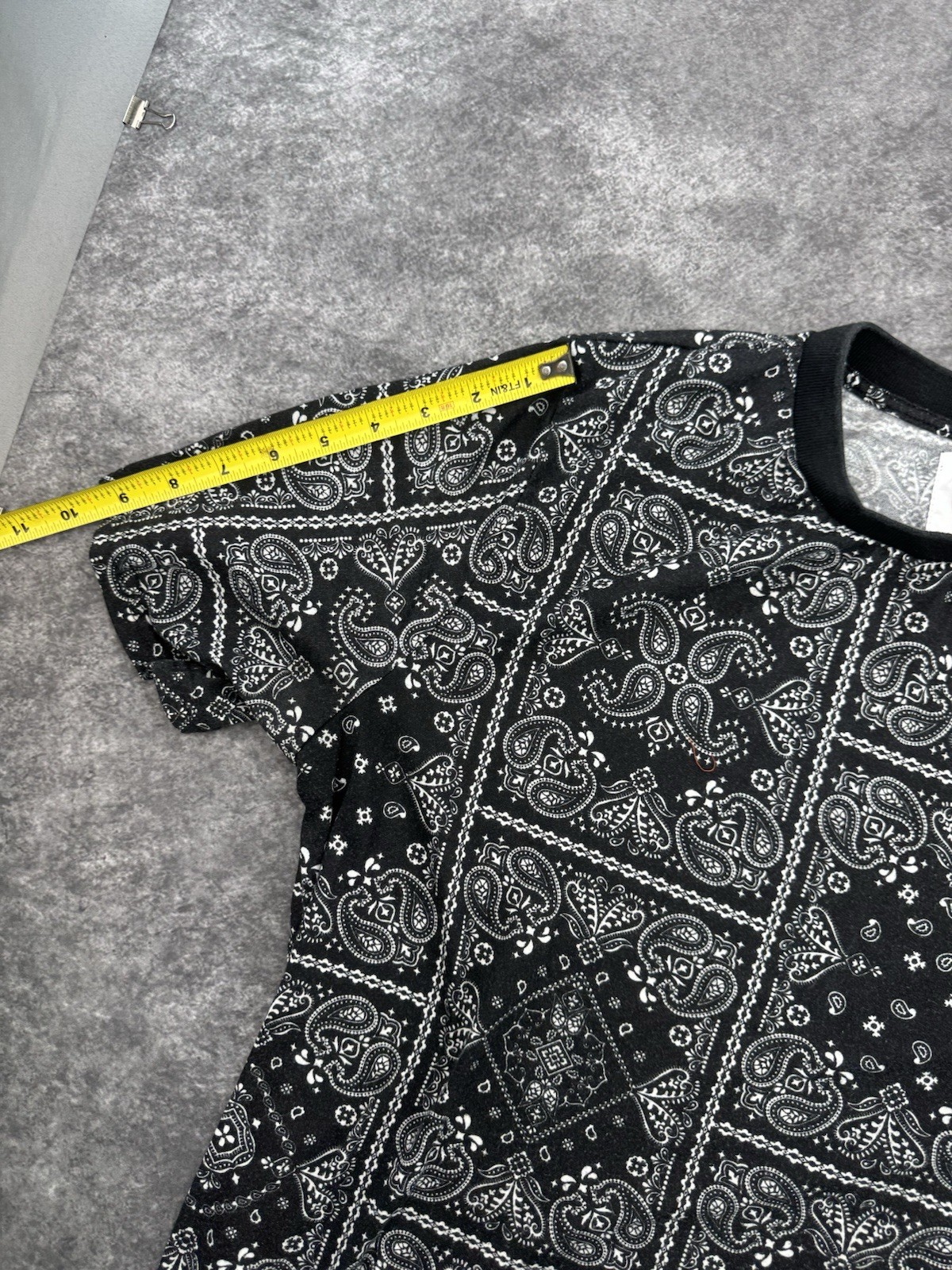 Street Vibes Black & White Short Sleeve Paisley Print Shirt Mens Large Bandana gallery