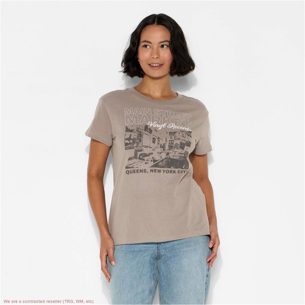 Women's Mainstreet Market Vinyl Records Short Sleeve Graphic T-Shirt - Brown L gallery
