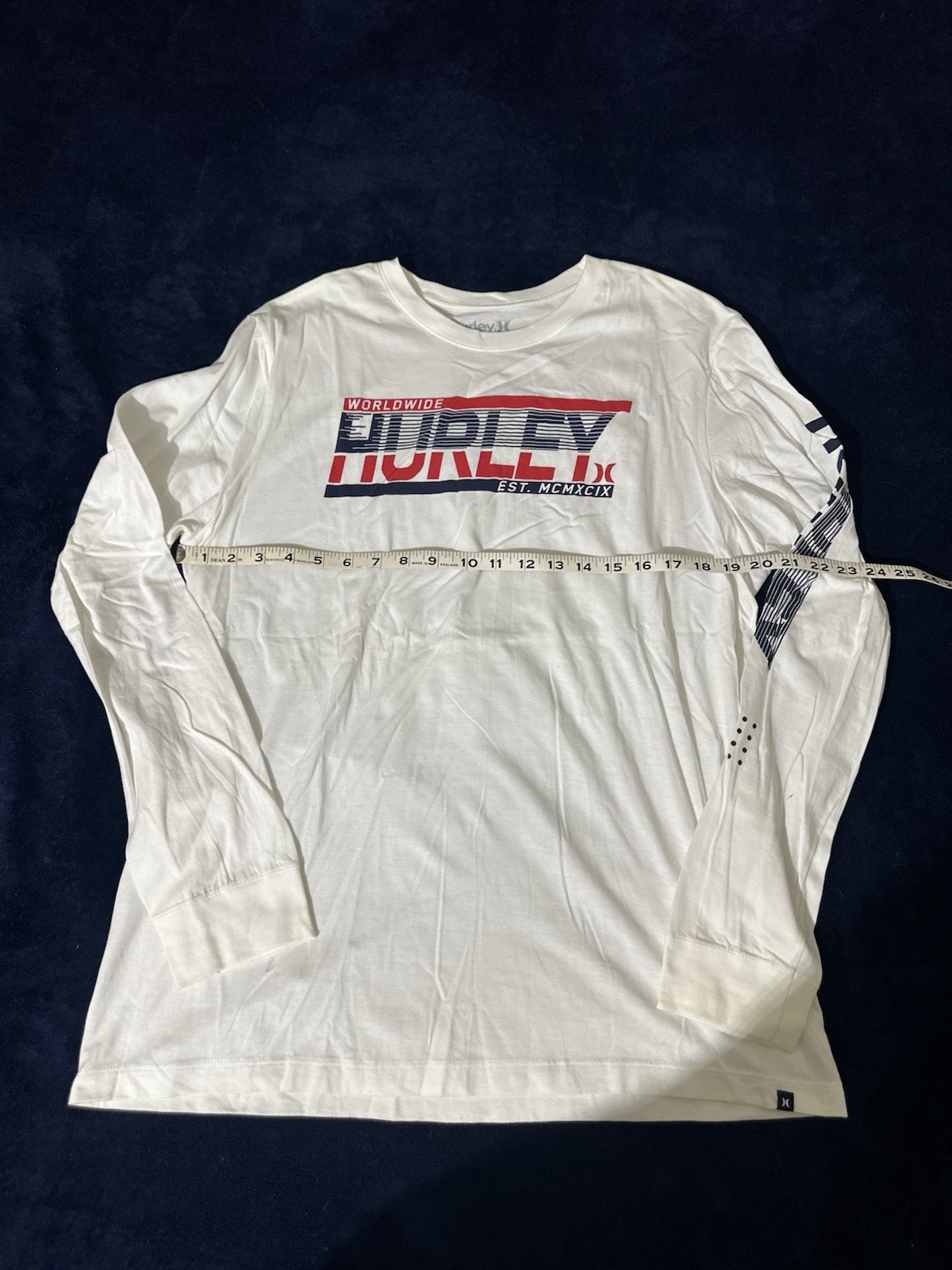 Hurley Long Sleeve Large Shirt NEW gallery