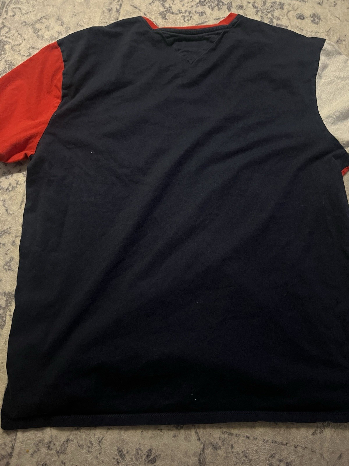 Tommy Hilfiger Denim Men's XL Colorblock Crew Neck Pocket Logo Tee Red/Gray gallery