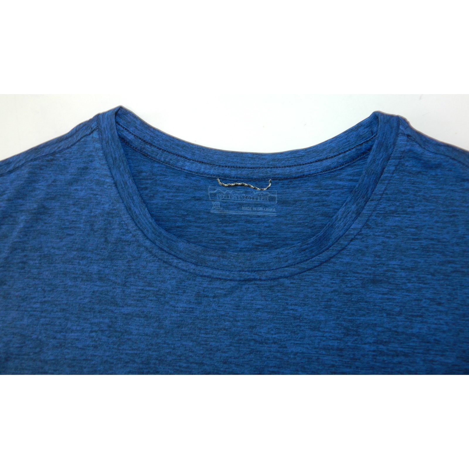Patagonia T-shirt top unisex Size XL short sleeve navy blue cool hiking (gg9) gallery