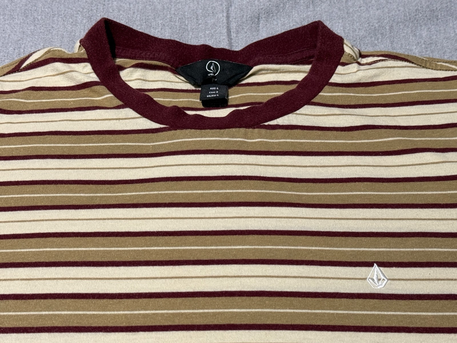 VOLCOM – Men’s T-shirt SIZE L – LARGE – Yellow / Red – Striped – True to This