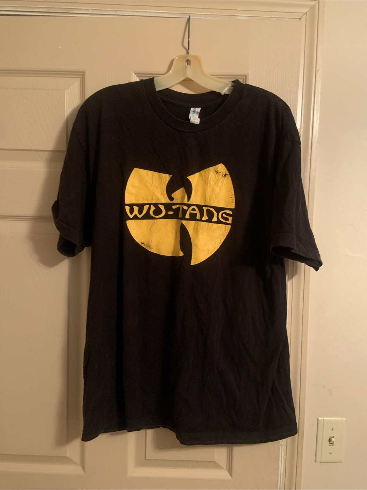 Classic Wu-Tang Clan Logo Black Tee Vintage Hip Hop Shirt Men’s XL Size gallery