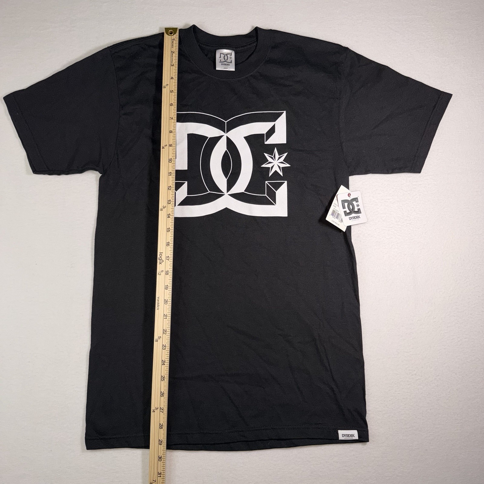 Y2K DC Shoes Rob Dyrdek Collection Graphic Logo Tee Black Medium NWT gallery