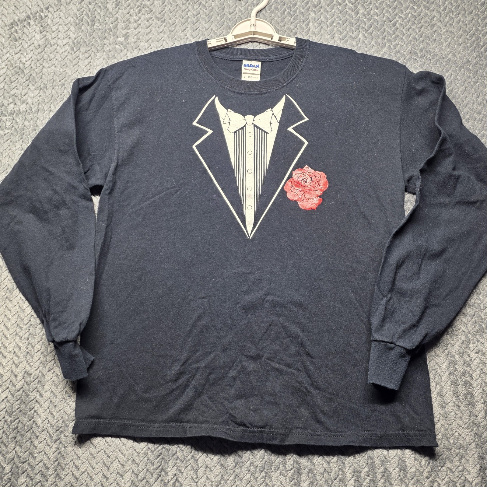 Tuxedo Graphic T-Shirt Men’s L Long Sleeve Black Gildan Heavy Cotton Red Rose