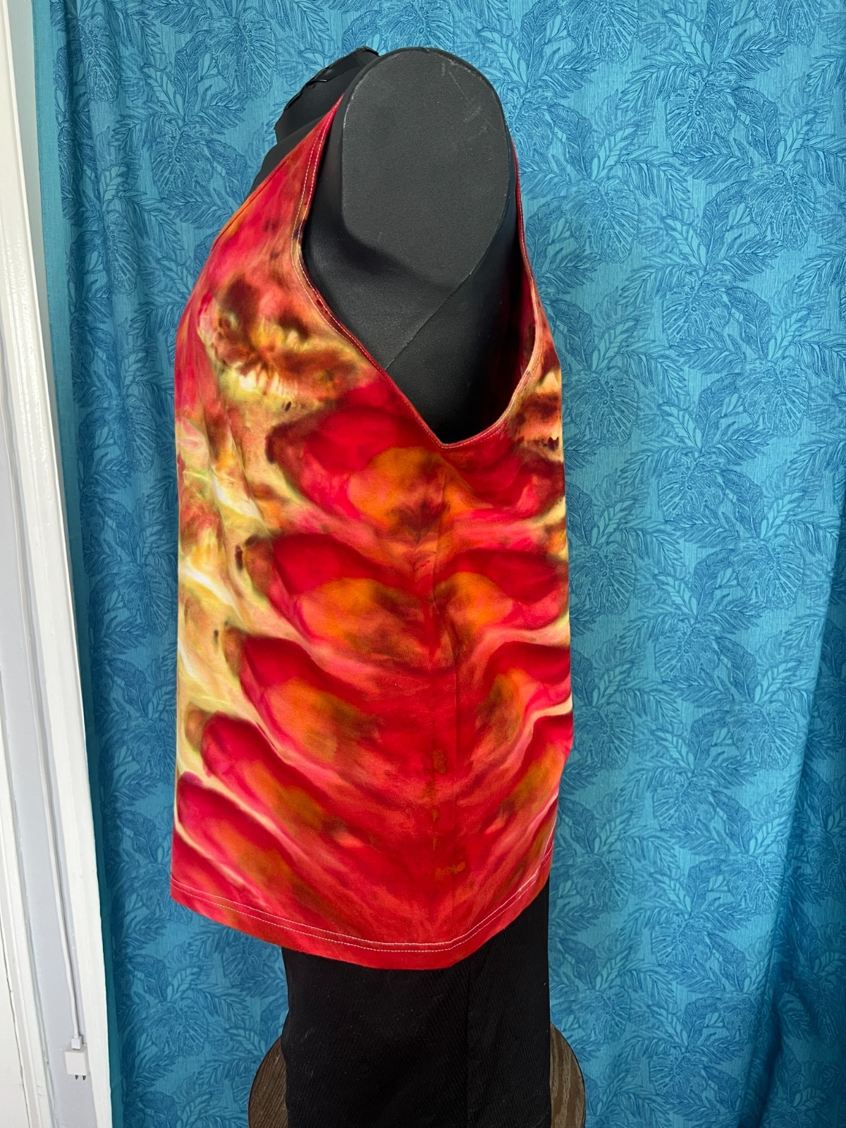 NEW V Roll Ice Tie Dye T-Shirt, Mens XL Tank Top, Red & Gold gallery