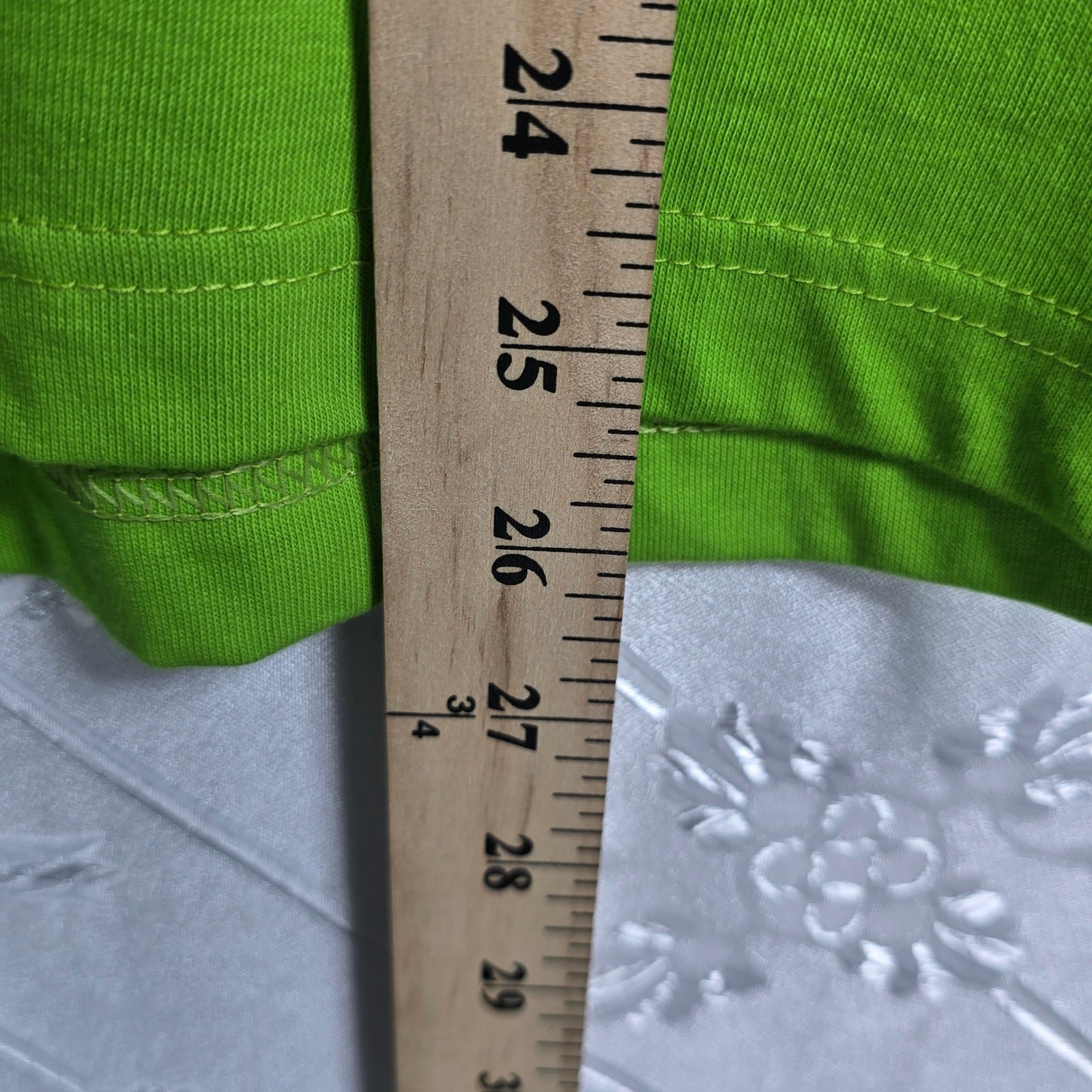 T.A Lime Green Embroidered Farmcore T-Shirt Unisex Medium Cotton Animal Lover gallery