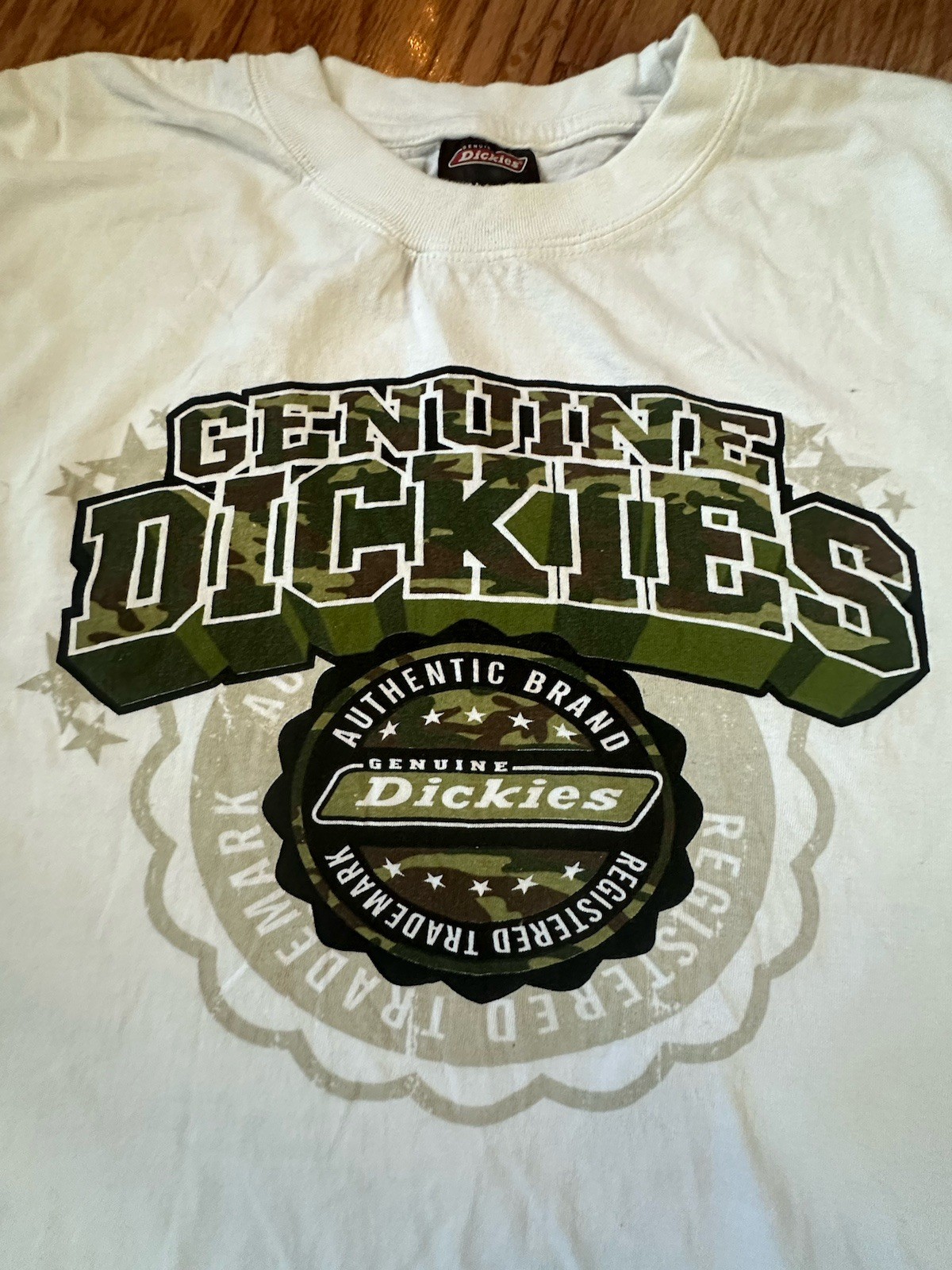 Genuine Dickies T-Shirt,XL,Authentic Brand Registered Trademark Crest,White/Camo gallery