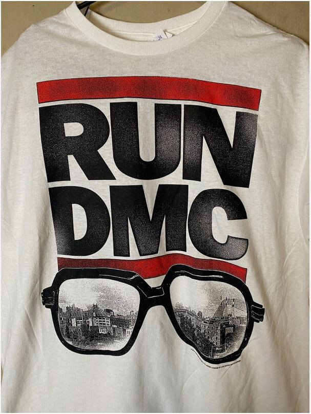 RUN DMC 90’s HIP HOP JMJ NYC Cityscape Glasses LOGO White Tee- NWOT gallery