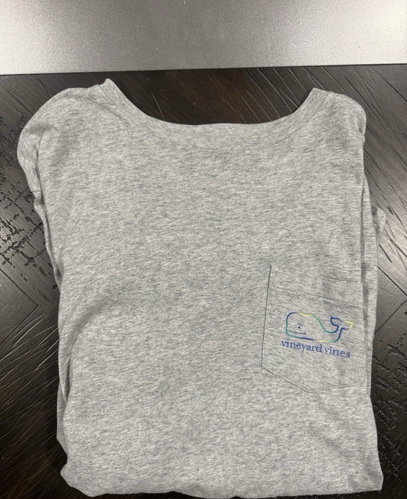 Vineyard Vines Men’s Gray Cotton Long Sleeve Pocket Tee Whale Graphic M