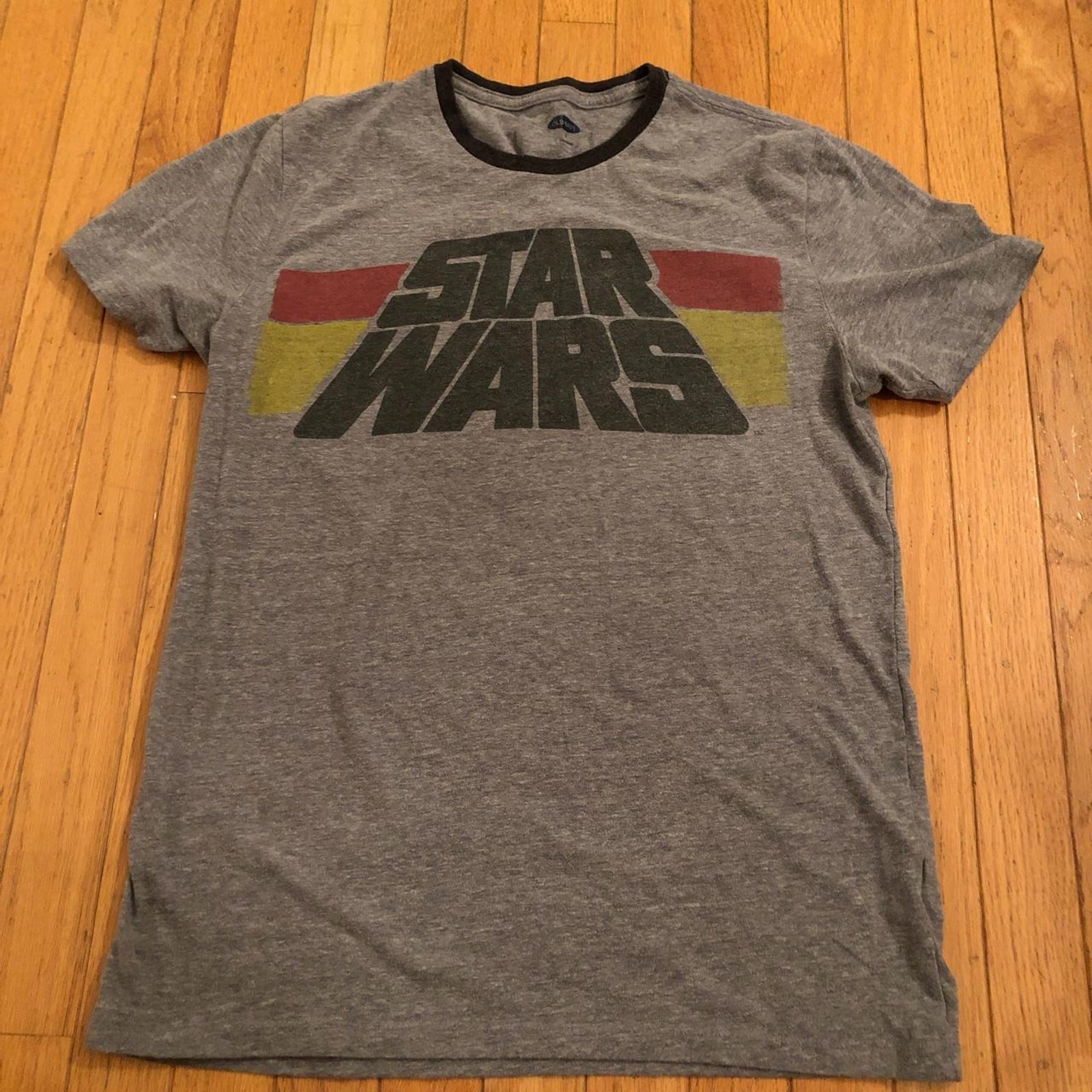 Old Navy Star Wars Gray T-shirt - Size Small gallery