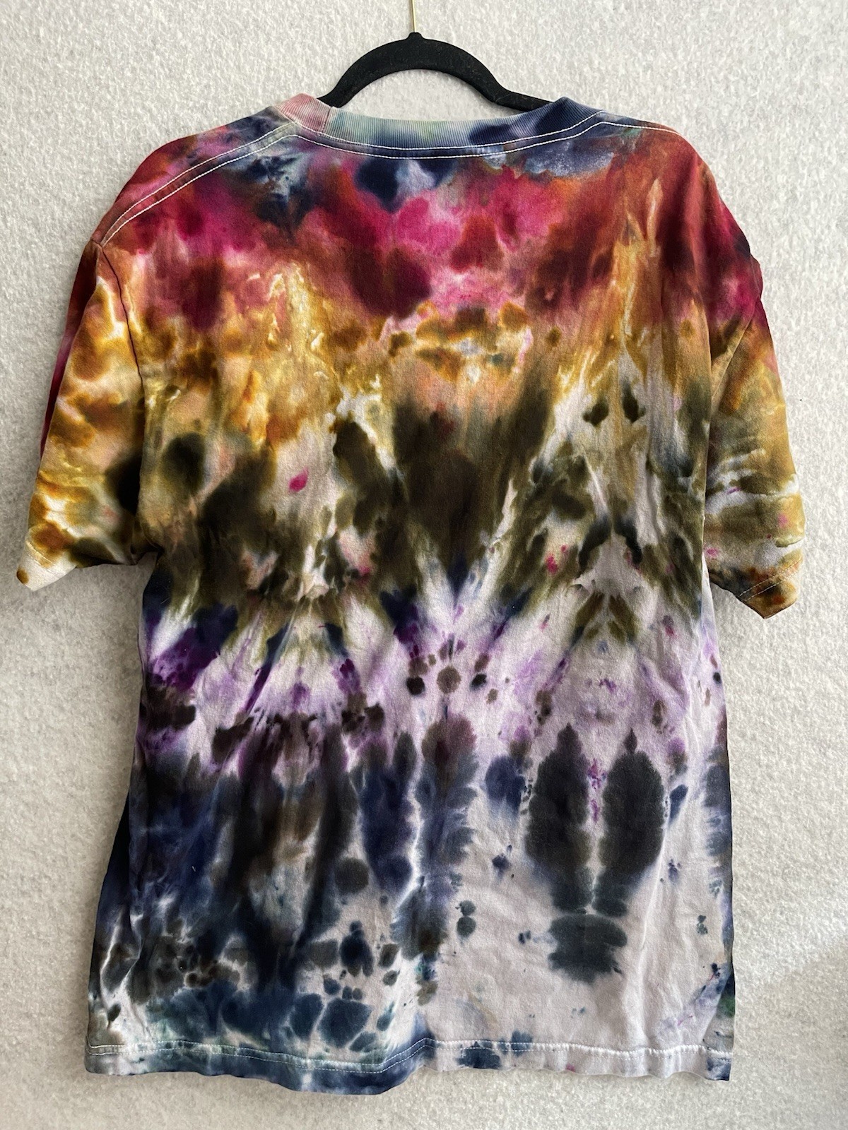Handmade Tie Dye T-Shirt Men's Size Large Pre Washed gallery